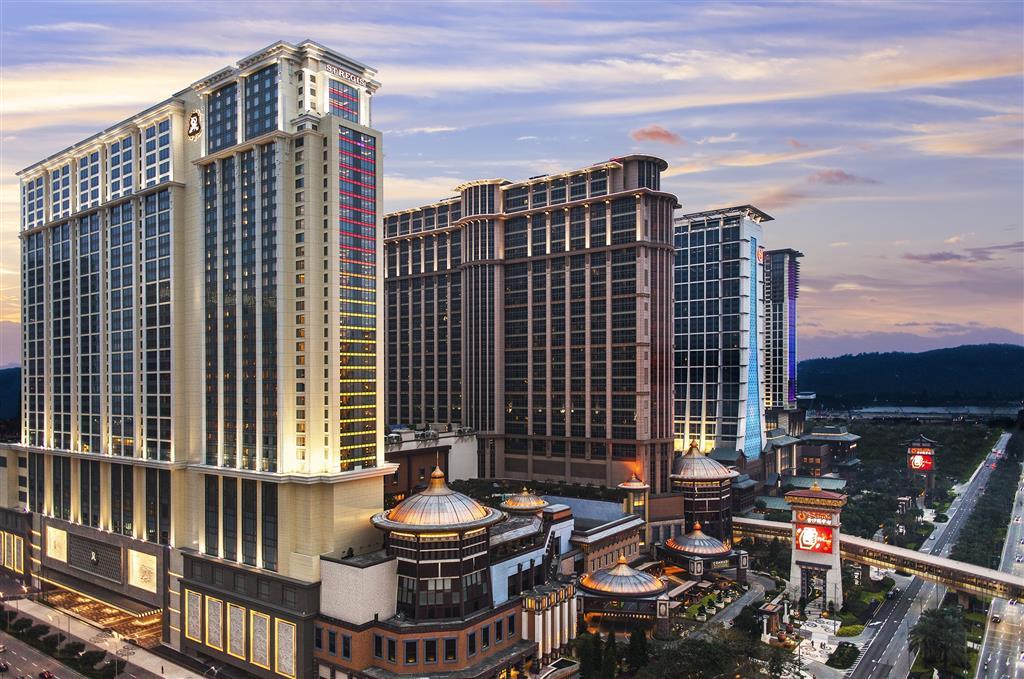 St. Regis รีสอร์ท